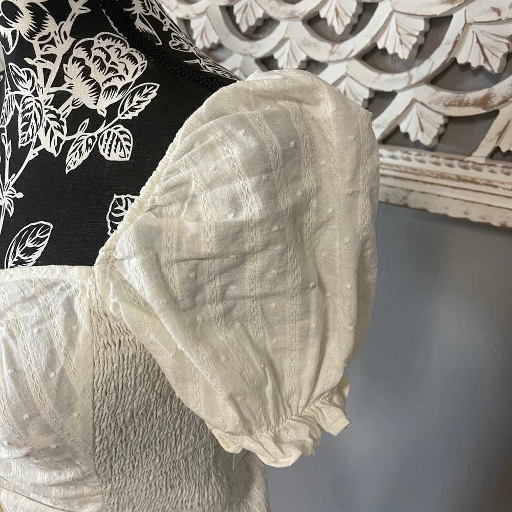 BP. Ruched Puff Sleeve Top - Picture 3 of 6